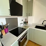 Amazing Top Floor Flat With Nice View